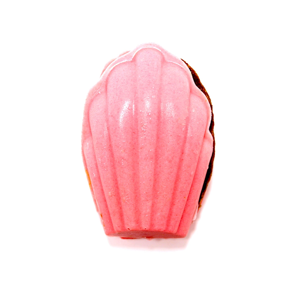 Cranberry brownie madeleines - Delightful Pink Chocolate Treats - Marownie