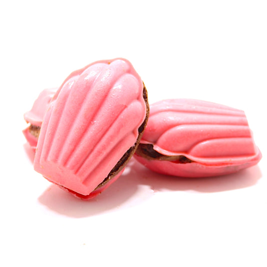 Cranberry brownie madeleines - Delightful Pink Chocolate Treats - Marownie
